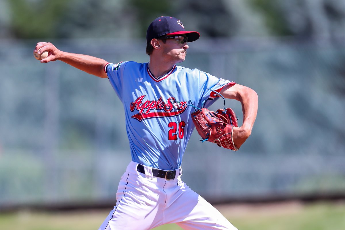 Wenatchee AppleSox (@applesox) on Twitter photo Joey Pearson brought it tonight! He struck out six in four scoreless innings out of the bullpen! #SoxAreHot 
Wenatchee trails, 4-2, heading to the seventh. Joey Pearson brought it tonight! He struck out six in four scoreless innings out of the bullpen! #SoxAreHot 
Wenatchee trails, 4-2, heading to the seventh.