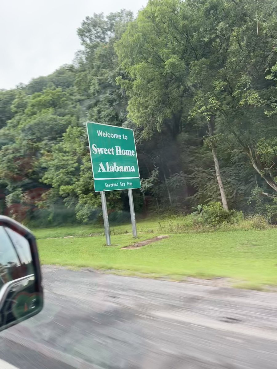 PeytonHull8's tweet photo. Well…. It’s happening!!! It’s been almost half way to 2 years since I verbally committed to play D1 soccer at Samford University and it’s finally here🥺 Time to get to work. Excited, honored, and blessed. Glory to God for this opportunity✝️ https://t.co/JaFTQUuVUQ