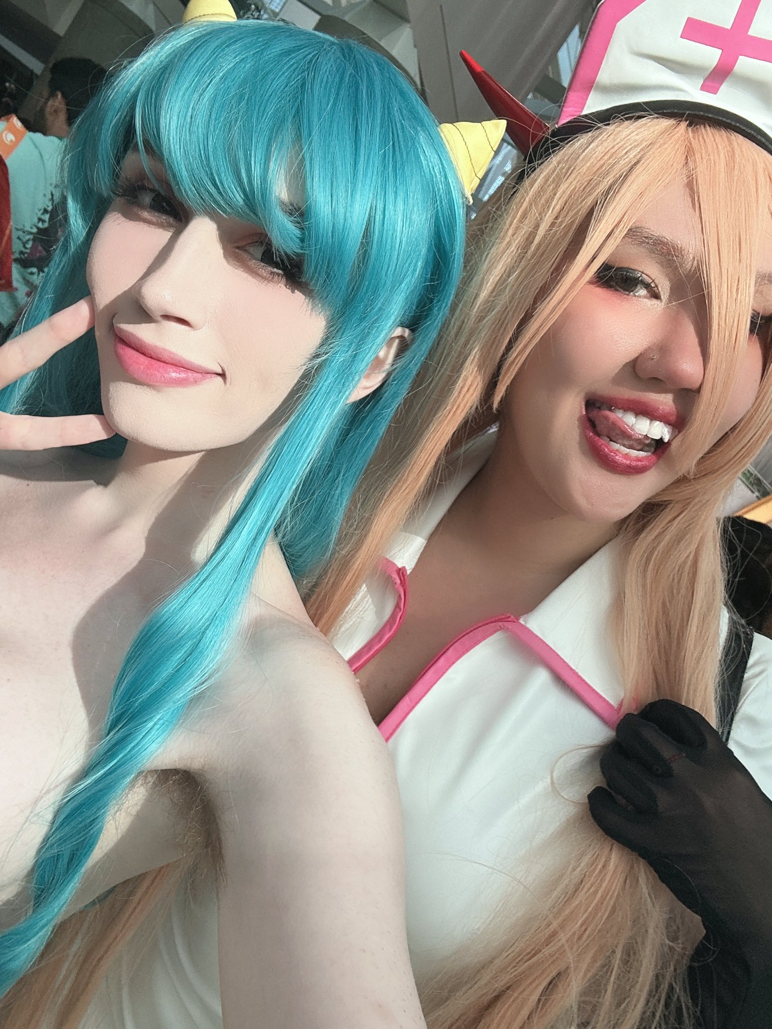 🍑💖Mimi Oh💖🍑 @ Comiket C102 on Twitter: "Hiii I love hot women 🥹💖