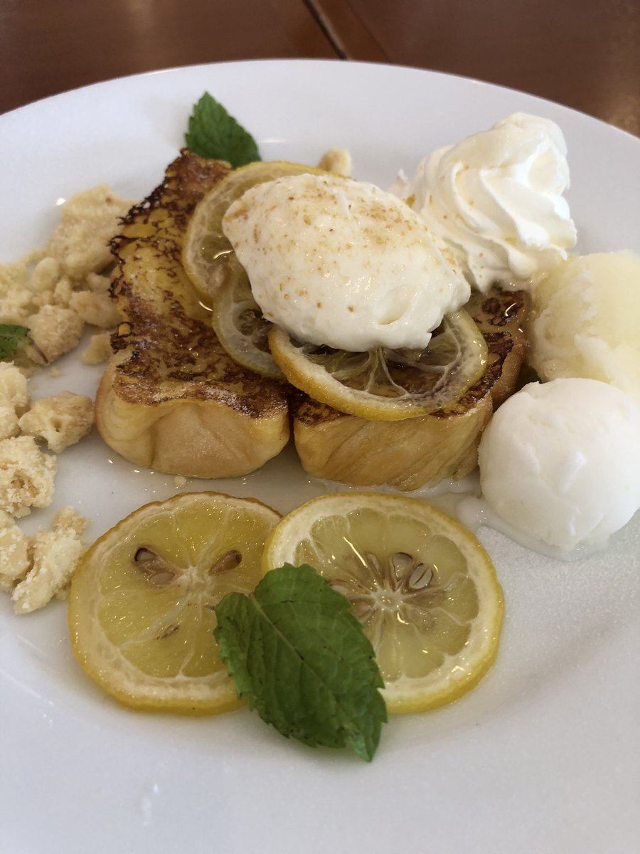 yukiota0724's tweet image. ダイヤモンドデザート美味しい
オムライスあった頃の方が好き❤️
とろ〜り卵とチーズのオムライス復活熱望！！
#デニーズランチ　#誕生日