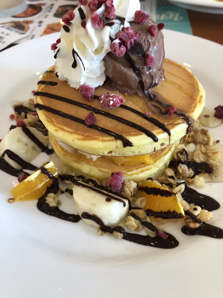 yukiota0724's tweet image. ダイヤモンドデザート美味しい
オムライスあった頃の方が好き❤️
とろ〜り卵とチーズのオムライス復活熱望！！
#デニーズランチ　#誕生日