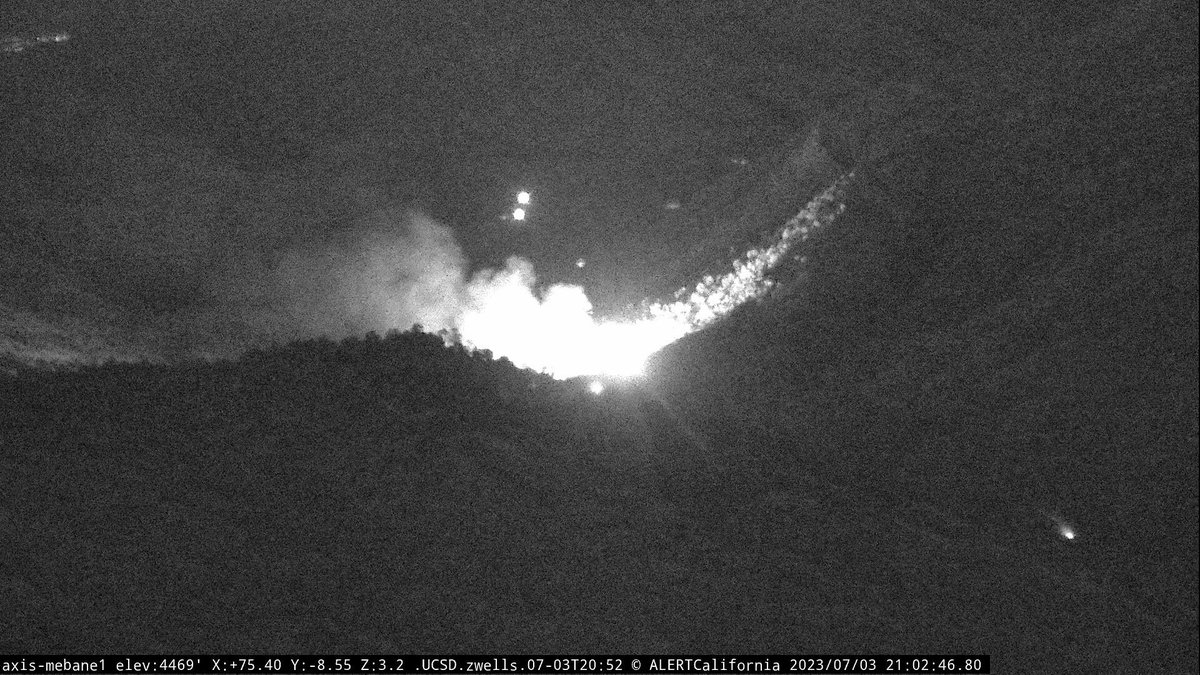 DanielFireTruck's tweet image. New Brush Fire Hwy 178 × Kern River Canyon Rd, East of Bakersfield in the hills.