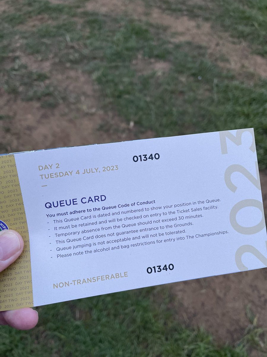 vince_gannon's tweet image. Early start today 🥱 #Wimbledon #thequeue #wimbledonqueue
