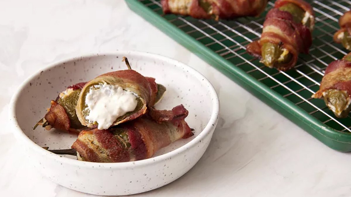 recipebake's tweet photo. Learn how to make your own bacon-wrapped jalapeño poppers. These jalapeño poppers are creamy &amp; luscious in the middle with crispy bacon on the outside.

Recipe: https://t.co/7TSbgMjbZu

#Cooking #Food #tasty #recipe #4thofJuly #recipes #RecipeOfTheDay #jalapeñopoppers #tastyjapan https://t.co/5Iq60f36Th