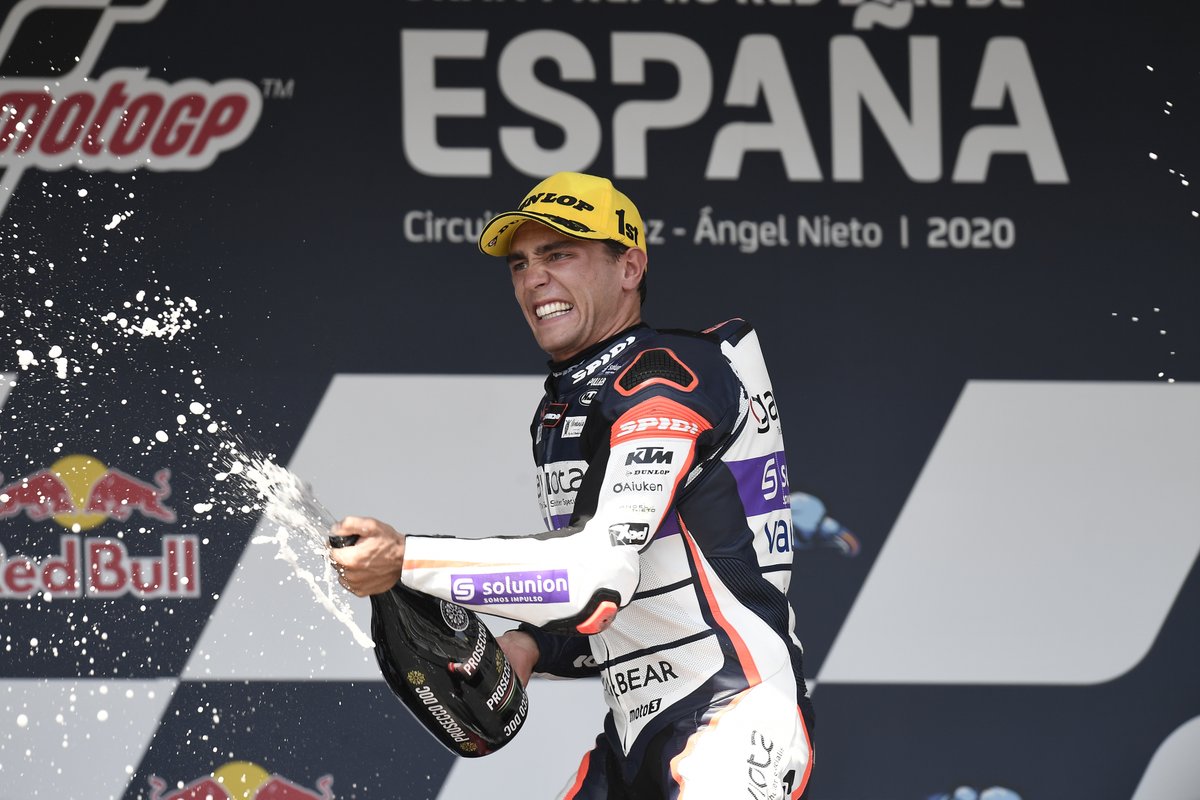 AsparTeam's tweet photo. Con KTM continuamos mejorando ‘sin parar’ y empezamos 2020 a lo grande, con una doble victoria en la apertura en Qatar… y en la reapertura en Jerez unos meses después @albertarenas75 #GP39 https://t.co/tbsFI1ejKv