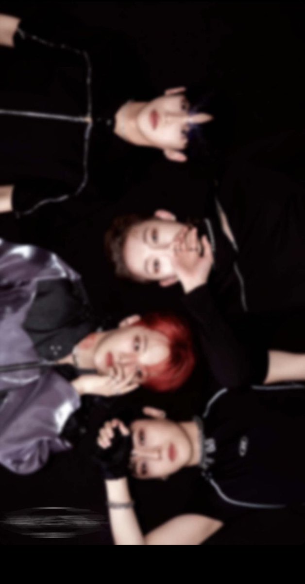 BZ_BOYS_MEXICO's tweet photo. Historias de ig BZ_BOYS

#Bz_Boys 

ustedes que creen que sea?
Sinceramente pienso que si es el posible comeback, nos han venido mencionando pequeñas cositas 👀
Pero no se 😔👊🫶

✨⛩️GV⛩️✨ https://t.co/iGZYEANHIH