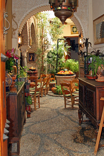 Patio Dining, CordobÃ©s, Spain #PatioDining #CordobÃ©s #Spain julianagreen.com