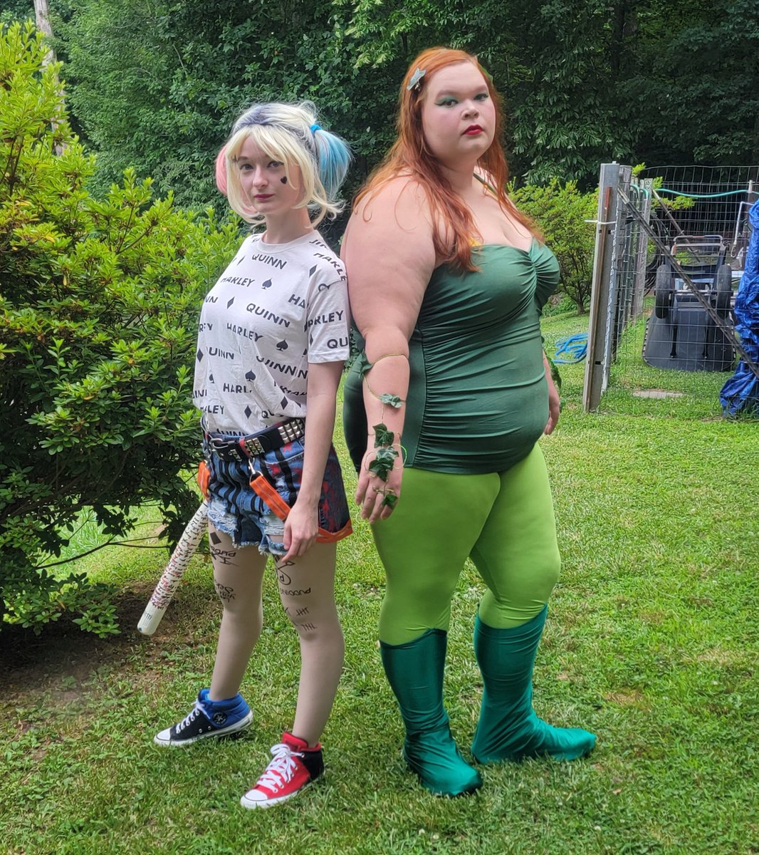LOEA_Cosplayers's tweet photo. Our cosplayers went to #Silverados for #Aquaman tonight!

🌊

#SilveradosMusicPark #FamilyMovieNight #MovieNight #dC #DCCosplay #DCComics #DCComicsCosplay #HarleyQuinn #HarleyQuinnCosplay #BirdsOfPrey #BirdsOfPreyCosplay #PoisonIvy #PoisonIvyCosplay #Cosplay #Summer https://t.co/WZJbnTxK3h