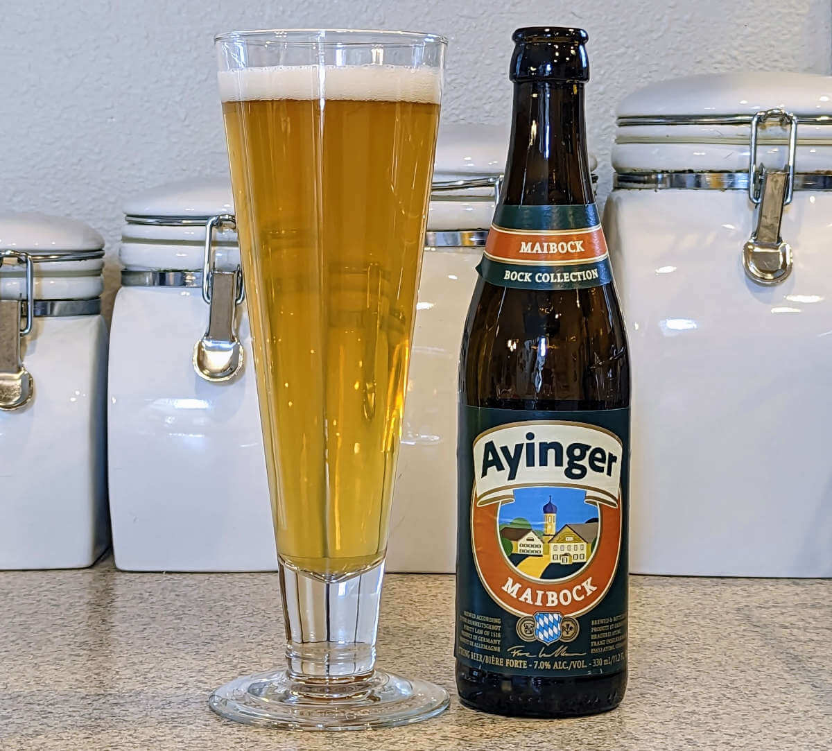 Reviewing a couple of world-class beers from #Ayinger (by way of @merchantduvin), Maibock and Weizenbock.

thebrewsite.com/ayingers-sprin…