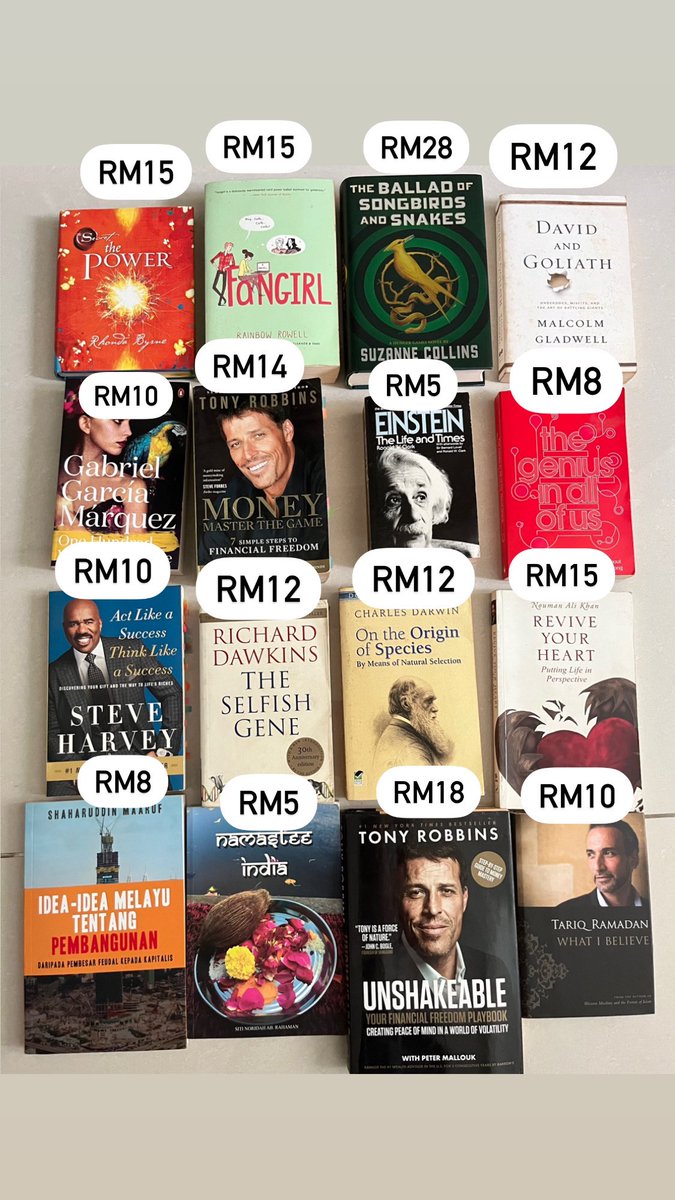 jannahjailani's tweet photo. Not sure who is going to see this bc of horrible El*n rationing our tweets like it’s wartime, but after the overwhelming demand of last time here’s my last book shelf clearance book sale! No more after this for a while I think 🤣 DM for book condition pictures etc 📚📖 https://t.co/TZYgOAfVhU