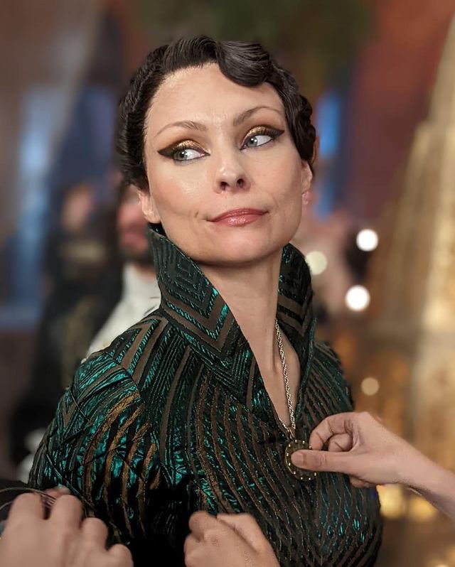 RedanianIntel's tweet photo. MyAnna Buring as Tissaia de Vries on the set of S3 of #TheWitcher https://t.co/oR1Wz7Whsp