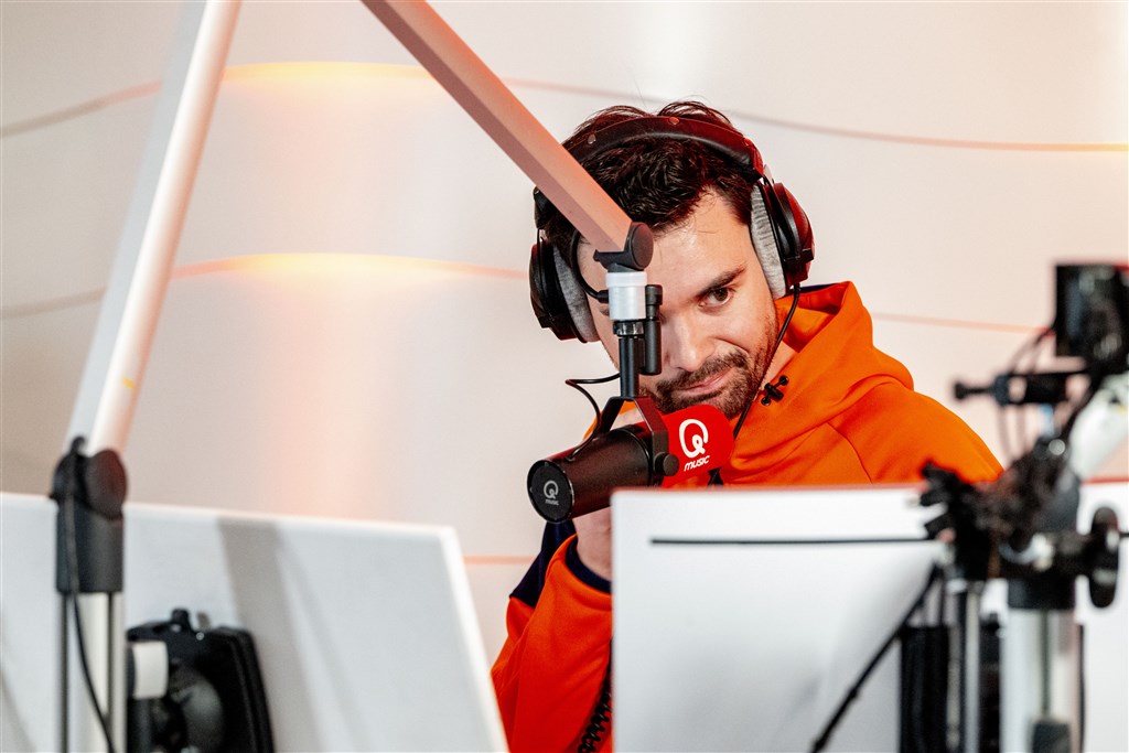 Veiling FM-frequenties radio: kun je straks nog luisteren naar zenders als BNR en Qmusic via FM? Zes vragen en antwoorden rtlnieuws.nl/economie/artik…