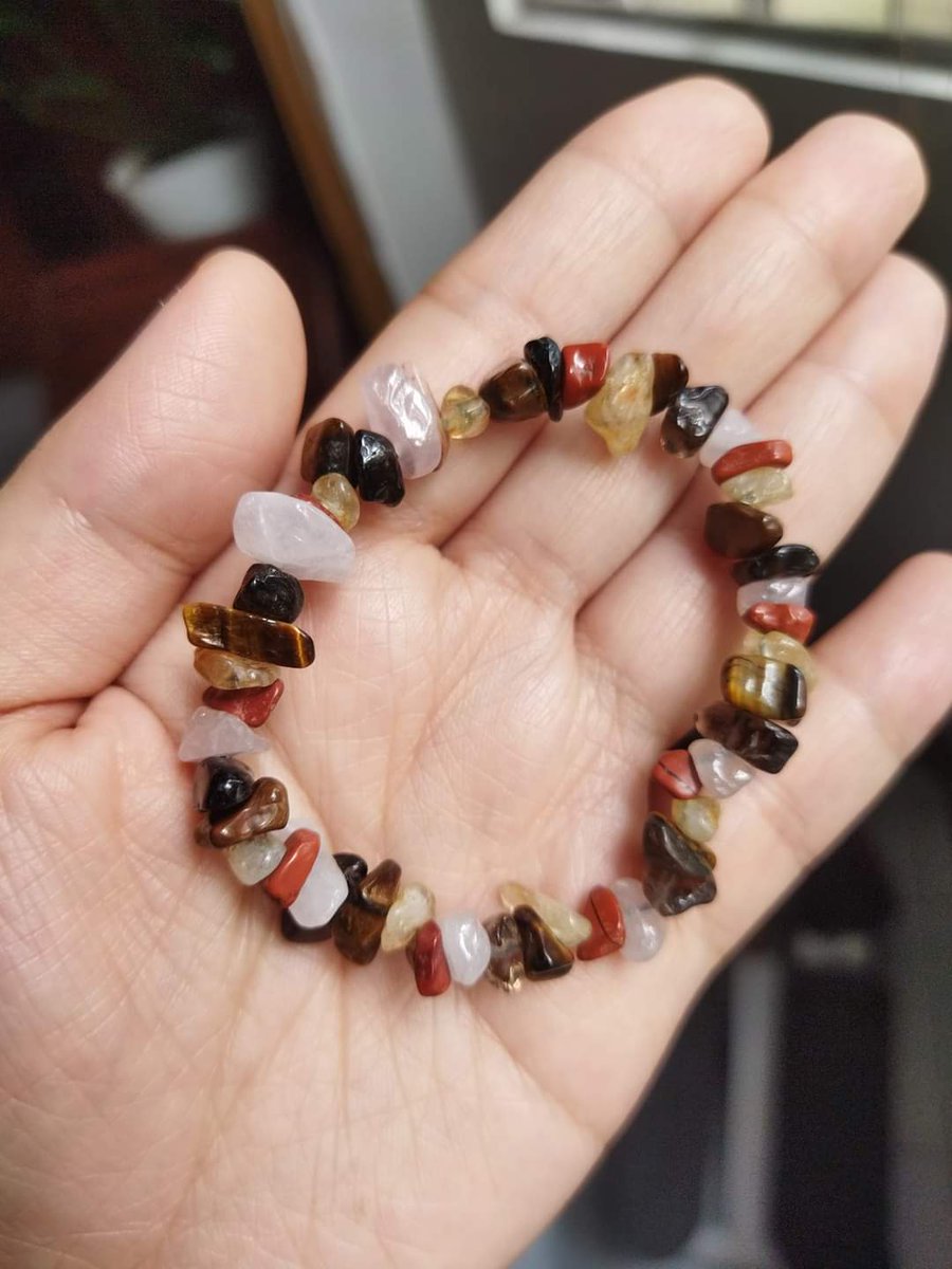 SELF-LOVE & HAPPINESS Bracelet 
(Rose Quartz, Citrine, Smoky Quartz, Red Jasper, Tiger's Eye Chipstones)
#crystalbracelet