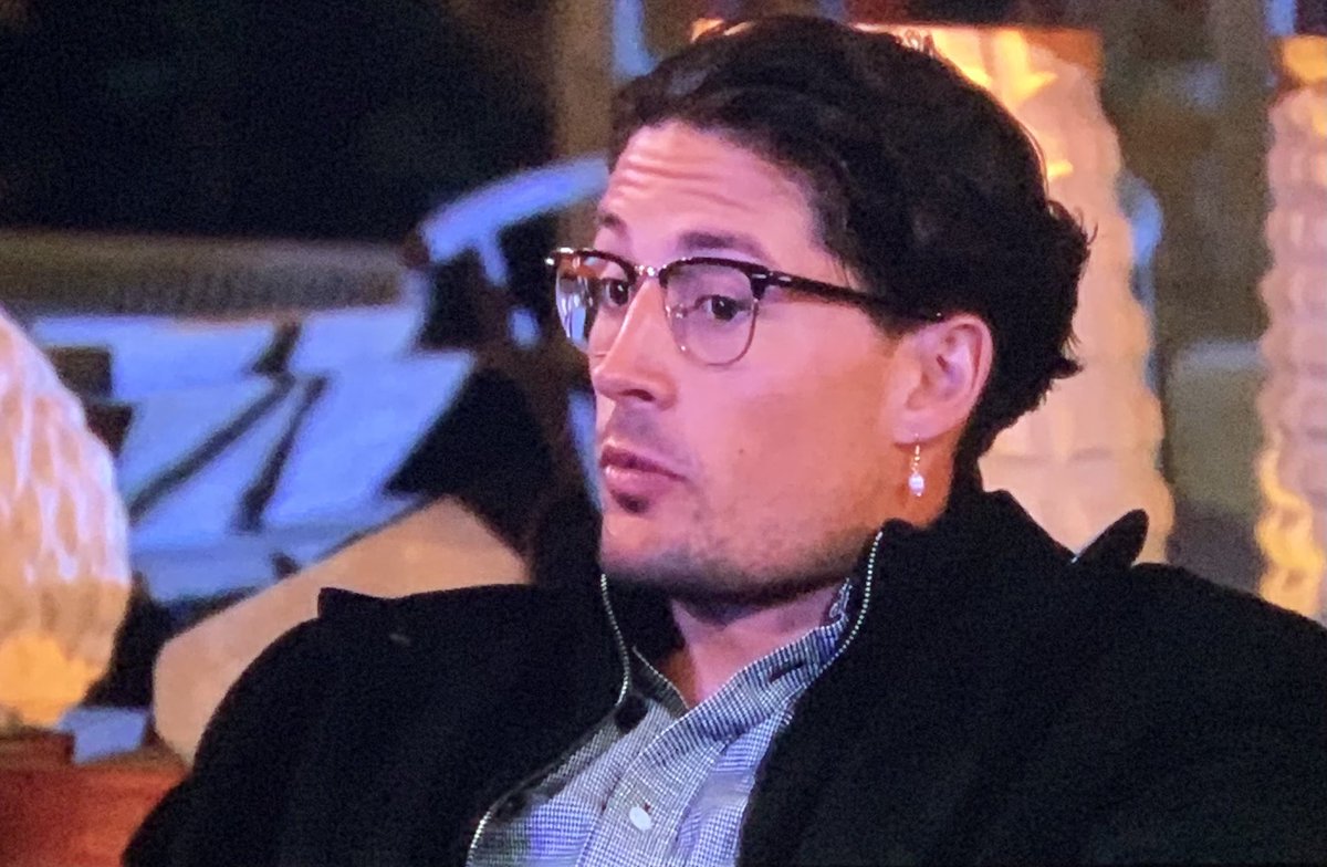 Who let Brayden loose in Claire’s?? #TheBachelorette