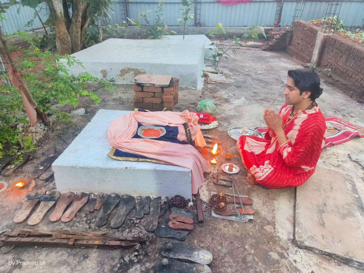 bageshwardham's tweet photo. बाला जी सरकार के श्री चरणो में पूजन वंदन पूज्य बागेश्वर धाम सरकार द्वारा…
#BageshwarDhamSarkar #bageshwardham #BageshwarSarkar https://t.co/XsD2Gld2gs