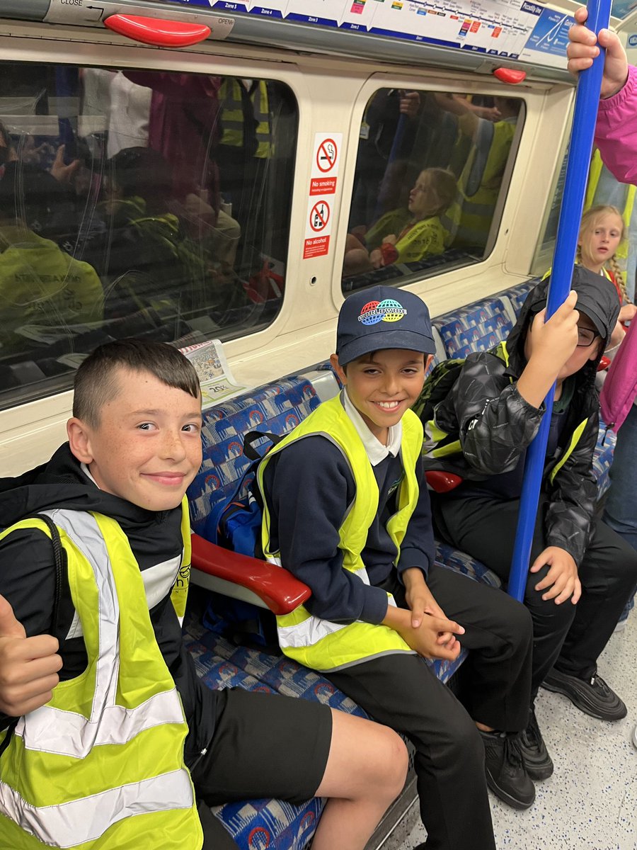 Ellishighlands's tweet photo. The underground @childrensuni @HighlandsPS https://t.co/BUPfNtWITb