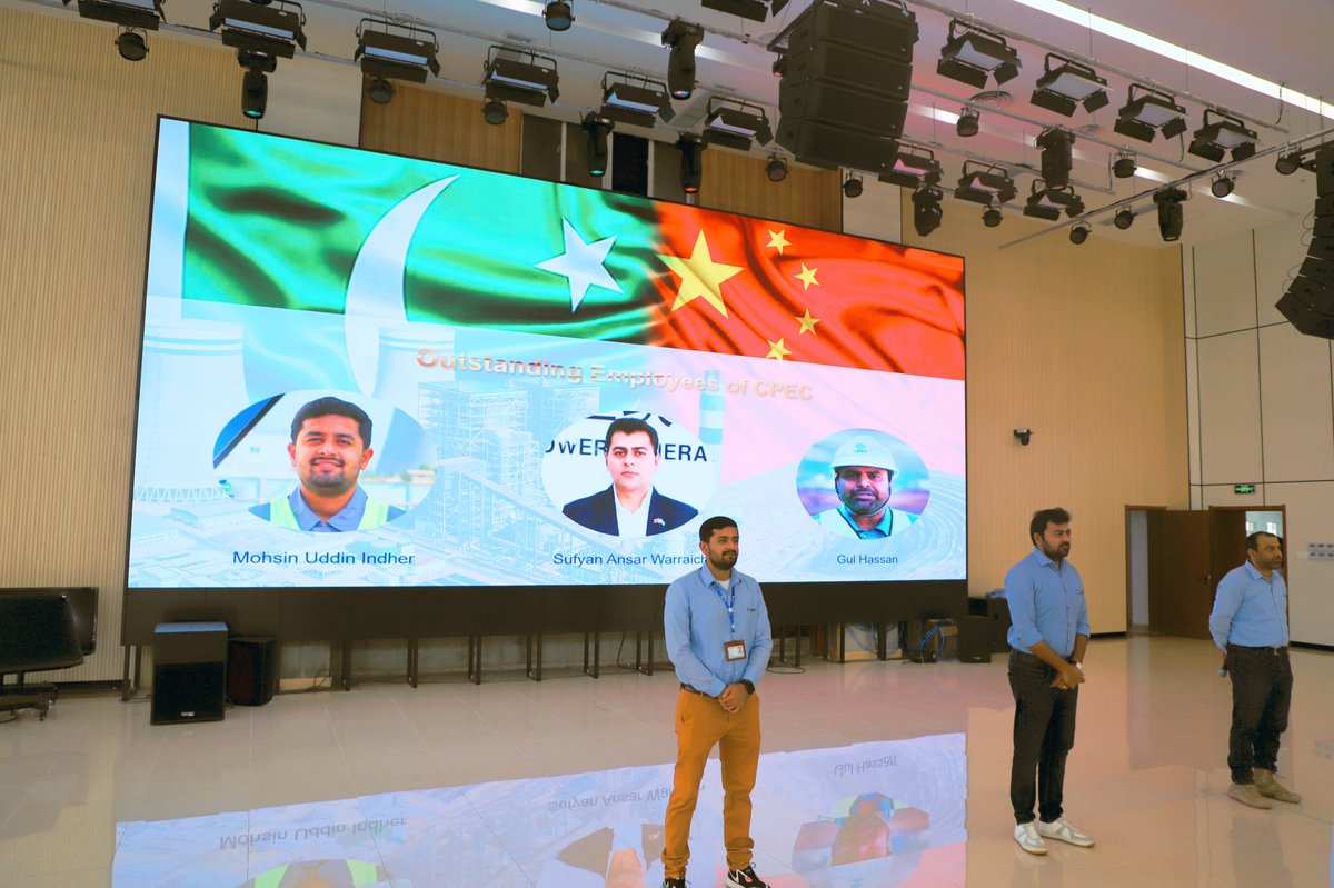 On June 23,Thar Project organized a symposium about"Celebrating the 10th Anniversary of CPEC",with active participation from project employees.They shared their heartfelt wishes for the CPEC,and as a symbol of the friendship between China and Pakistan, a memorial tree was planted