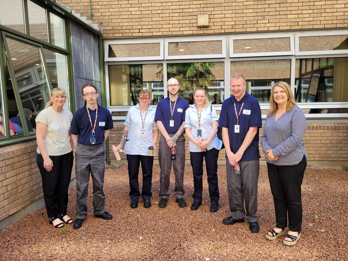 JoJoblingDWP's tweet image. Our Disability Employment Advisors #GatesheadJCP have been working with a group of people to build skills and confidence to move into employment.  Following work experience  at Freeman Hospital 7 people have secured supported apprenticeships. Hard work really pays off #DWProud
