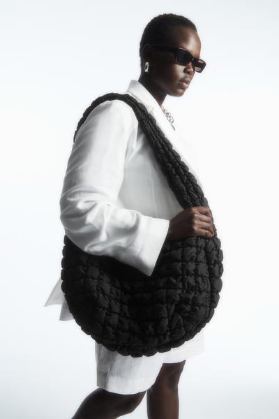 with_donno's tweet photo. ꒰ pre-order🇯🇵 ꒱

♡ COS
⭐️ กระเป๋า shoulder QUILTED BAG (มีเฉพาะสีดำ)

—oversized  3,190.- (มัดจำ 2,190)
—mini 2,090.- (มัดจำ 1,090)

📮 ems 50.-

line shopping ₊˚⊹♡ https://t.co/2cFU1M1Vlz

 #costhailand #COS #พรีออเดอร์ญี่ปุ่น https://t.co/vxNORMGVnN