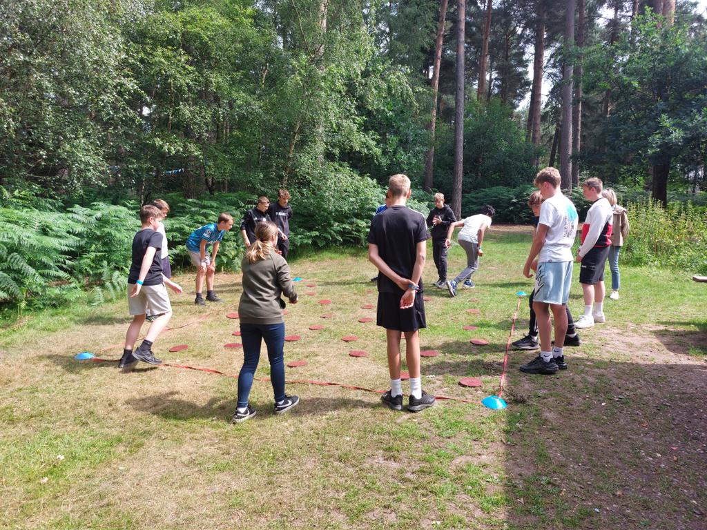 MrsBarnacle's tweet photo. Starting with some team building games at Go Ape this morning - communication is key! @LuttHigh #extremeaction https://t.co/XNQO0LXCMd