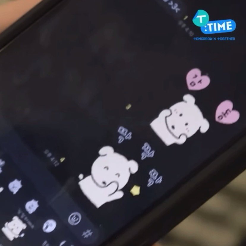 txt_sarangdan2's tweet photo. 🐧 사
     뒤에까지 해줘?
     뒤에까지 해줘????
     뒤에까지 해줘???
     왜 보고 안 본척해요 수빈이형?
     수빈이형
     해줘요???
🐰 엉…
🐧 해줘요???
     나도 사랑행 >3< https://t.co/kL7pzxJtlv