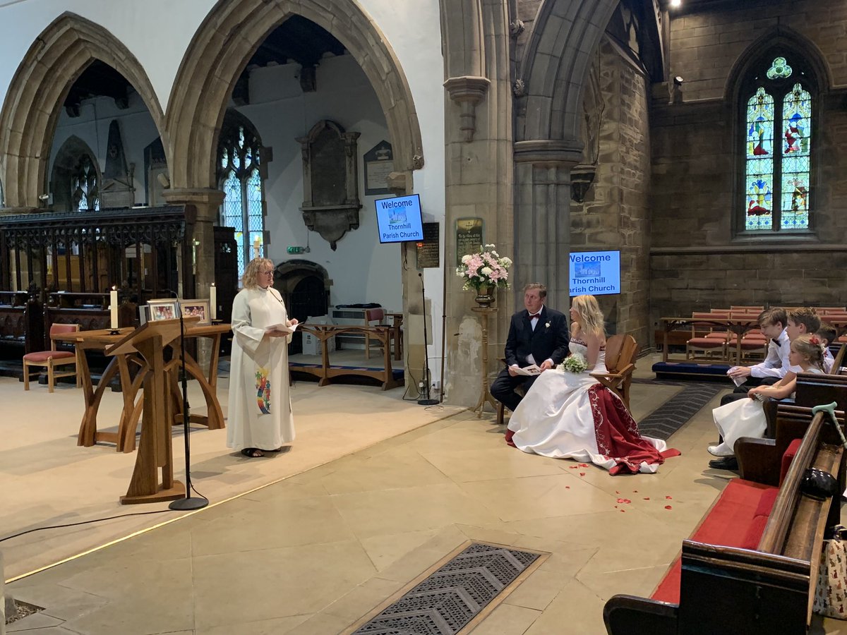 THORNHI's tweet photo. What an absolute joy to be able to celebrate a service for the Renewal of Marriage vows of Fedir and Valeria yesterday. They are a Ukrainian family living in our community having escaped with their four children. Out of their tragedy came this beautiful service by our Rector. https://t.co/4rnpSGOwxM