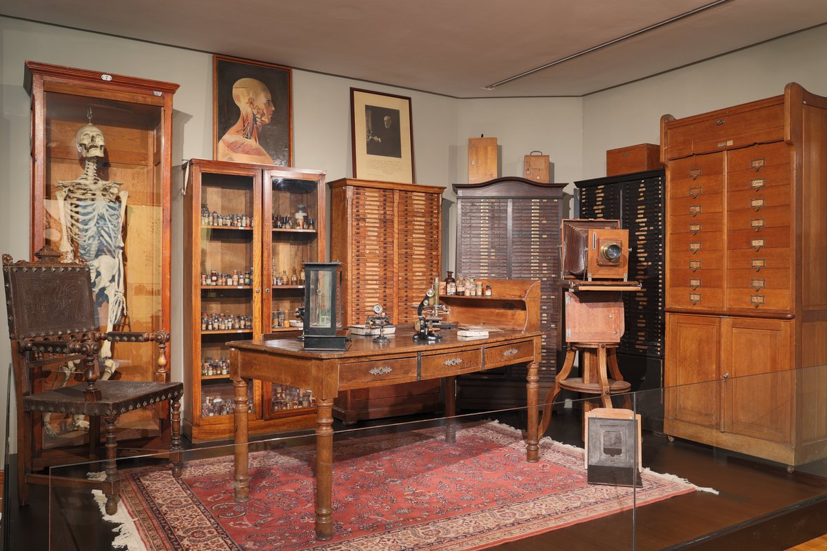 CSIC (@csic) on Twitter photo El Museo Nacional de Ciencias Naturales (<a href="/mncn_csic/">Museo Nacional de Ciencias Naturales</a>) inaugura la exposición 'El Legado Histórico de Santiago Ramón y Cajal'. La nueva sala exhibe la recreación de su lugar de trabajo, mobiliario histórico y objetos personales ➡️tiny.cc/lwo8vz El Museo Nacional de Ciencias Naturales (<a href="/mncn_csic/">Museo Nacional de Ciencias Naturales</a>) inaugura la exposición 'El Legado Histórico de Santiago Ramón y Cajal'. La nueva sala exhibe la recreación de su lugar de trabajo, mobiliario histórico y objetos personales ➡️tiny.cc/lwo8vz