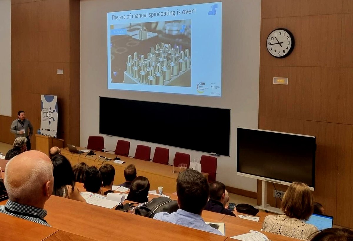 Bringing it to the #people! Dr. Tobias Stubhan presenting the #automation products of SCIPRIOS to a captive audience at the ICOE in Madrid. #photovoltaics #perovskites #materialsaccelerationplatforms