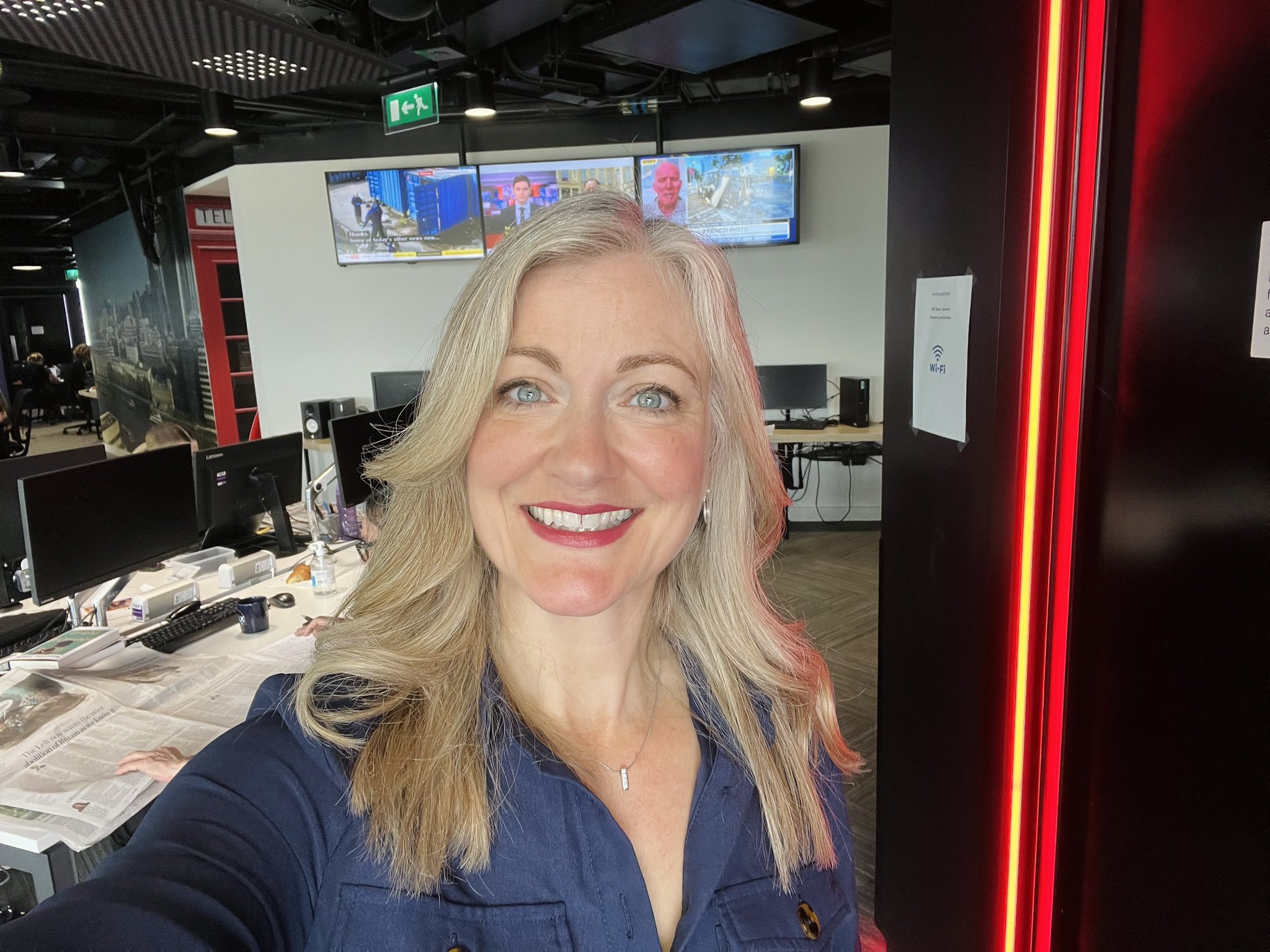 Laura Dodsworth on Twitter "I made it! On with Iromg on TalkTV in 3