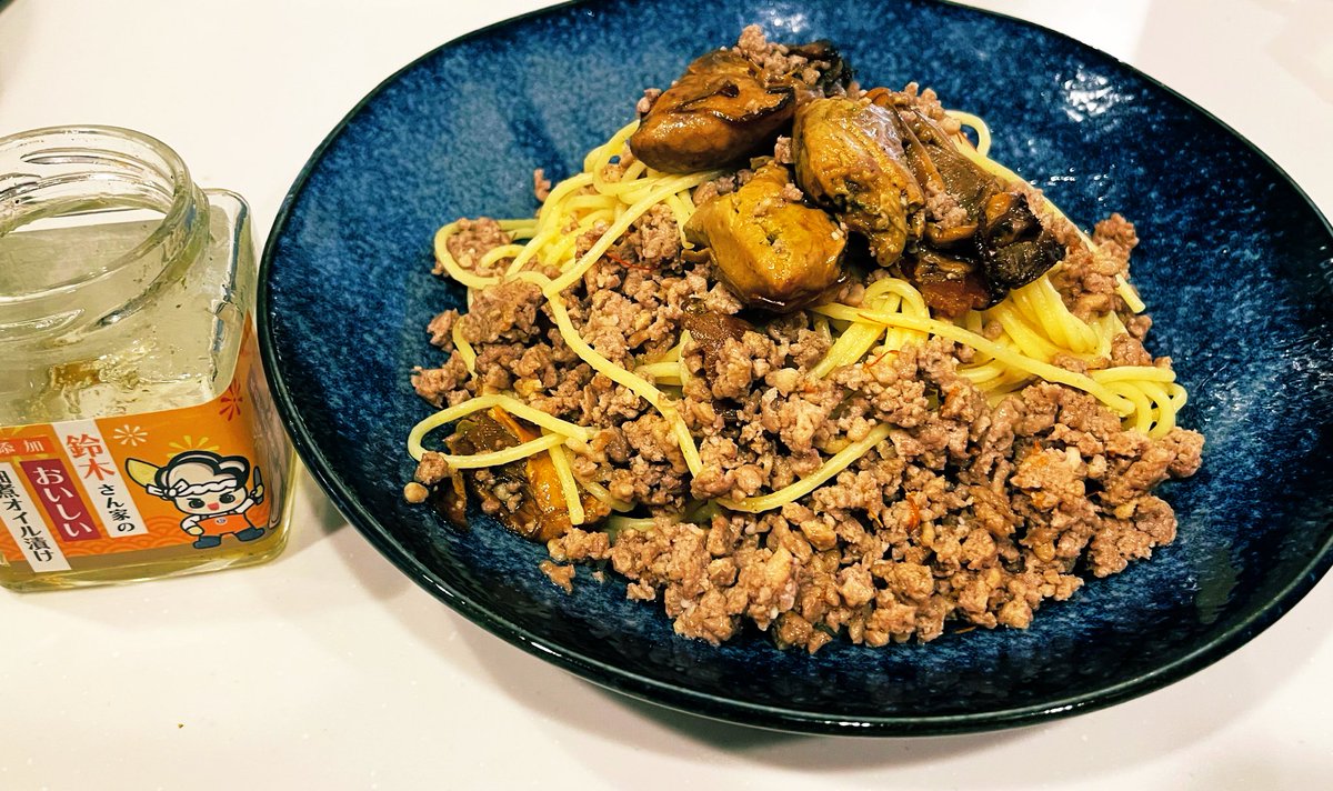 本日の夕飯🍝
牡蠣オイル漬けをパスタに🦪

鈴木水産さん@suzukikakiの牡蠣オイル漬けとっても美味しかったです✨