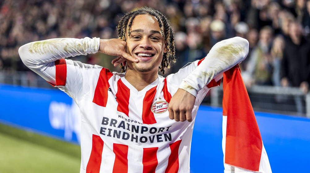 BallNewsASAP's tweet photo. Manager: “I spoke to Xavi Simons: "it was a good, positive conversation. But at the end, he will decide by himself” 

PSV want to hold him.

PSG want to trigger €6m buy back clause.  
 
@Arsenal is ahead of signing him atm.

@RBLeipzig / @BVB / @FCBayern are also interested. https://t.co/KtdjJxKJK3