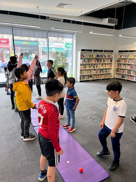 NewhamLibraries's tweet photo. Are you ready for the #SummerReadingChallenge?
#ForestGate Library kicked off the summer with a #ReadySetRead launch full of high-energy events! Over 100 children joined in kickboxing, Zumba, face painting, hopscotch, games, and more.
#KeepUpTheChallenge from this Saturday. https://t.co/PGdilGBhgg