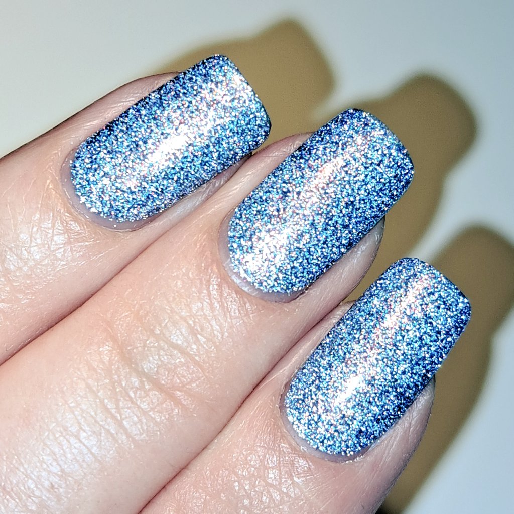 givemesparkles's tweet photo. 📸 @kbshimmer 'Drawn To You' under direct &amp; flash lighting. 🔦 #kbshimmer #indienailpolish #givemesparkles https://t.co/1SGxxfM5D2