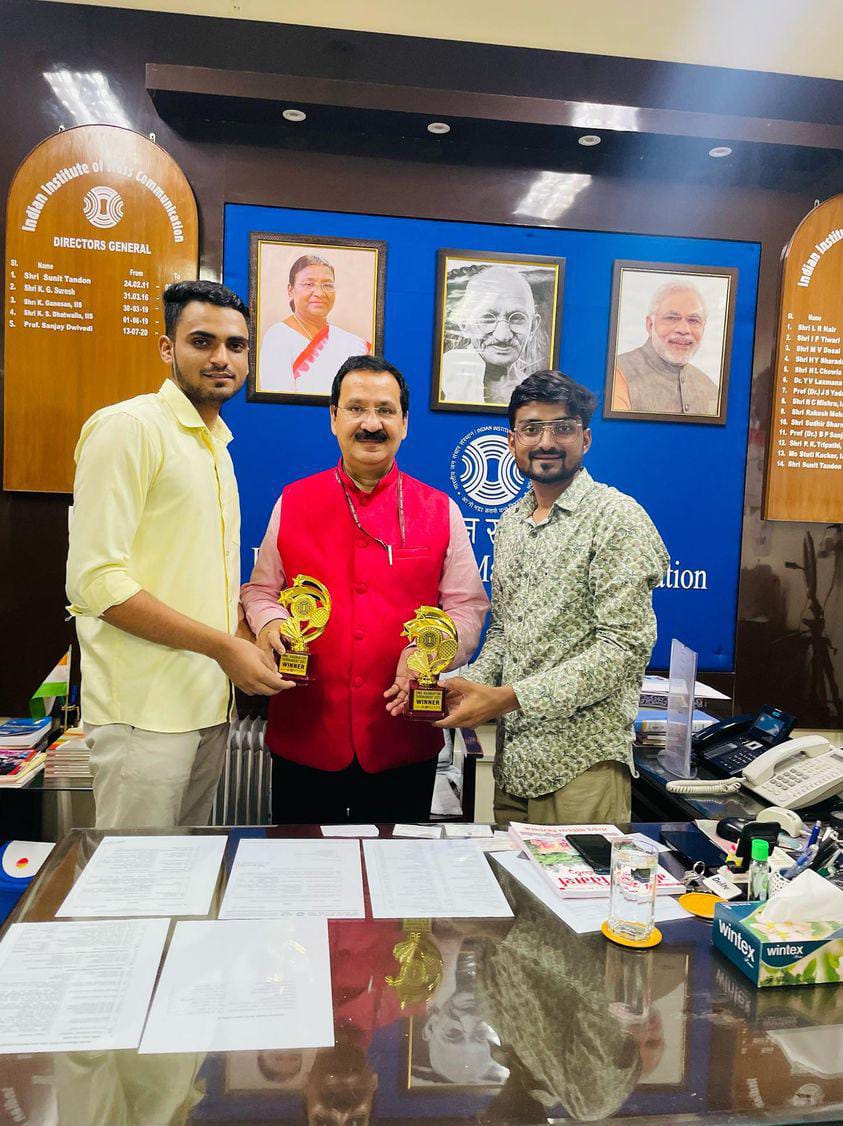 RohanPalhal's tweet photo. Witnessed an electrifying badminton tournament held on 3rd of July at IIMC.
 
Big shoutout to the winners who fought their way to victory. 🏆
Kudos to all the players for the amazing performance.

Special thanks to @BE_official15 and @IIMC_India for making this happen. https://t.co/o3uqIdBbbd