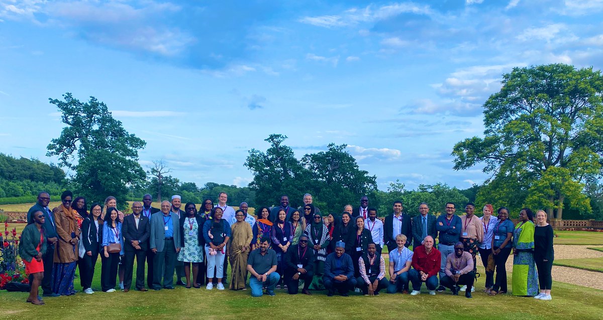 RabaabZ's tweet photo. #BARNARDS Study kick-off with 🇵🇰 🇧🇩🇳🇬🇪🇹🇲🇿🇪🇬🇷🇼🇧🇳🇬🇧🇸🇱 teams in #London @ElvethamHotel supported by @IneosOxford @QAU_Official @oricqau @PortalEdward @KirstySands1 @amahboob24 @GKMC_BKMC_MTI https://t.co/J8B4iKUXU3