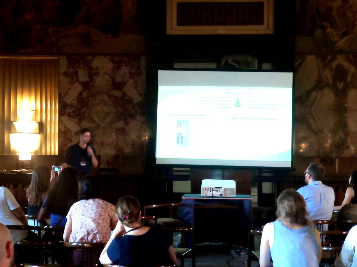 The #body-#brain #waves conference is over. It was great to meet a lot of amazing researchers and discuss new ideas and old issues!
Before coming back, you can see the view from my temporary office while channelling the post-conference hype to design new experiments 😏