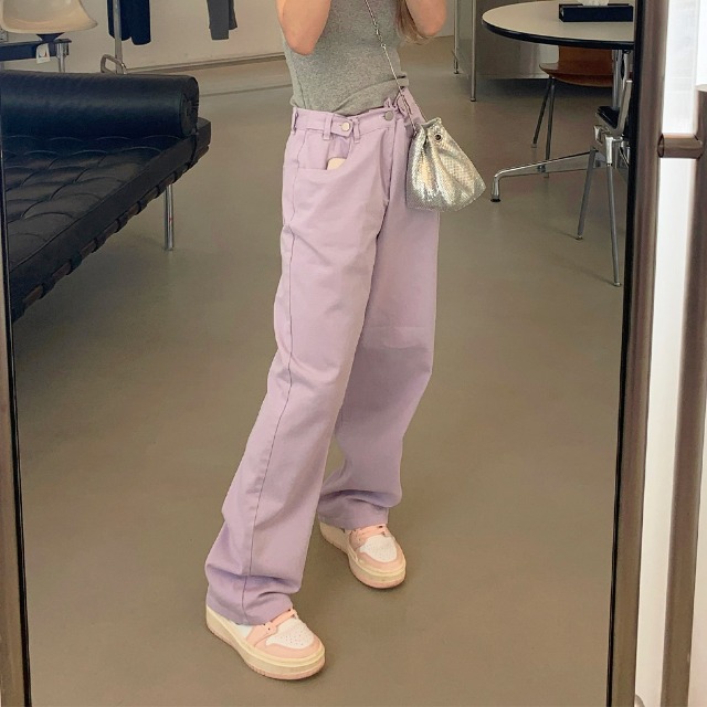 nugu_official's tweet photo. カラーパンツをお探しの方いませんか~❔🌈
#Celume を見に行けば好みのパンツが見つかるはず❤夏はシンプルなトップスにカラーパンツを合わせるだけでコーデが完成👗 https://t.co/xNyAT2KteY