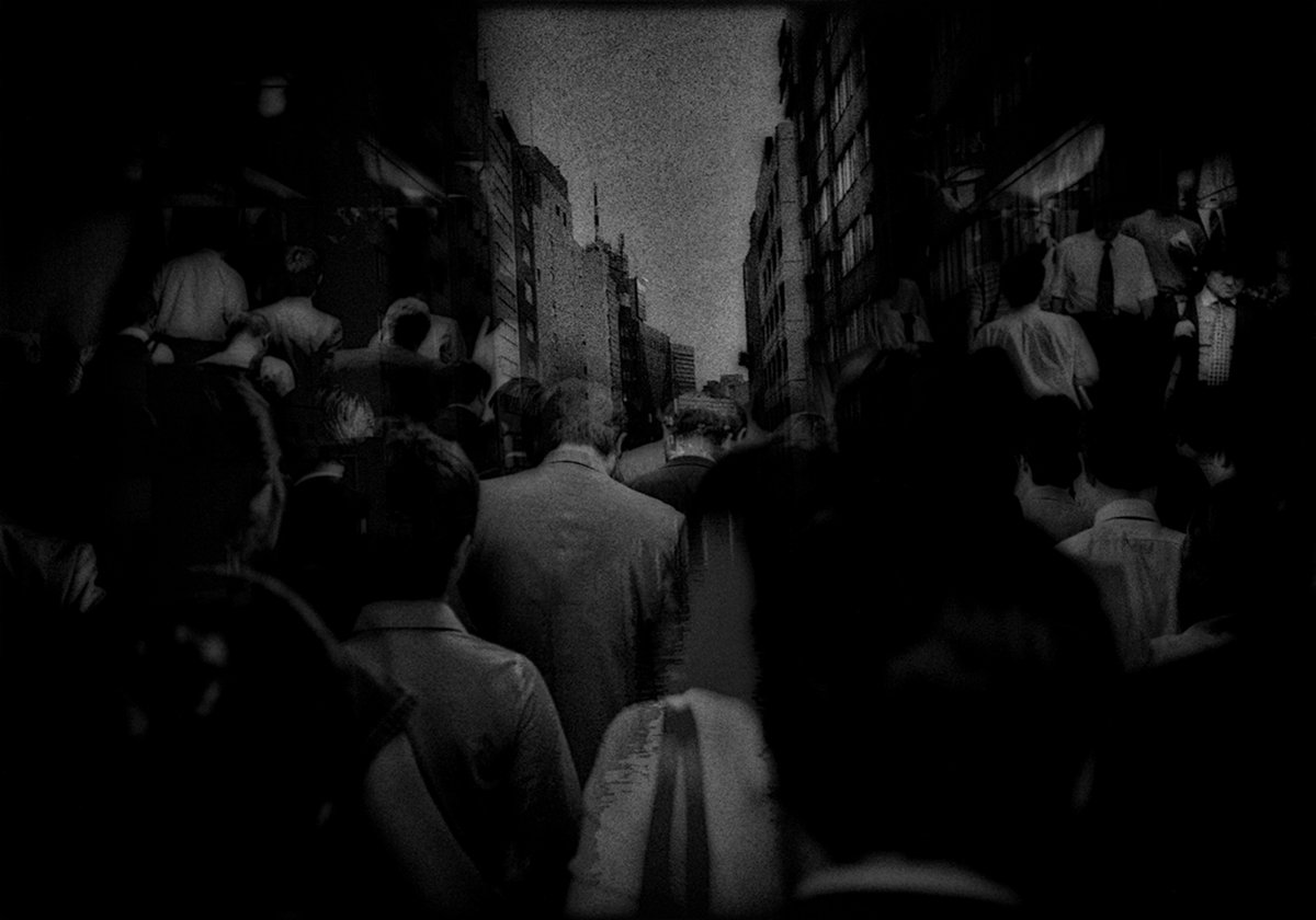 jameswdelano's tweet photo. From the new Not AI Series:
Marching commuters. Tokyo
#notAI #multiimage #multipleimage #photography #surrealism #Japan #Tokyo #commuters https://t.co/sxTbstmGT9