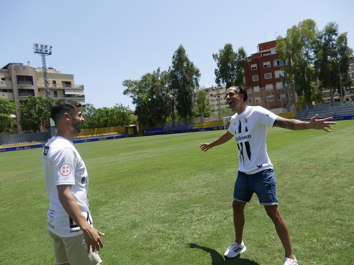 Orihuela_CF's tweet photo. ¿Qué os parecen nuestros modelos? 😂 https://t.co/JezeGzSYgV