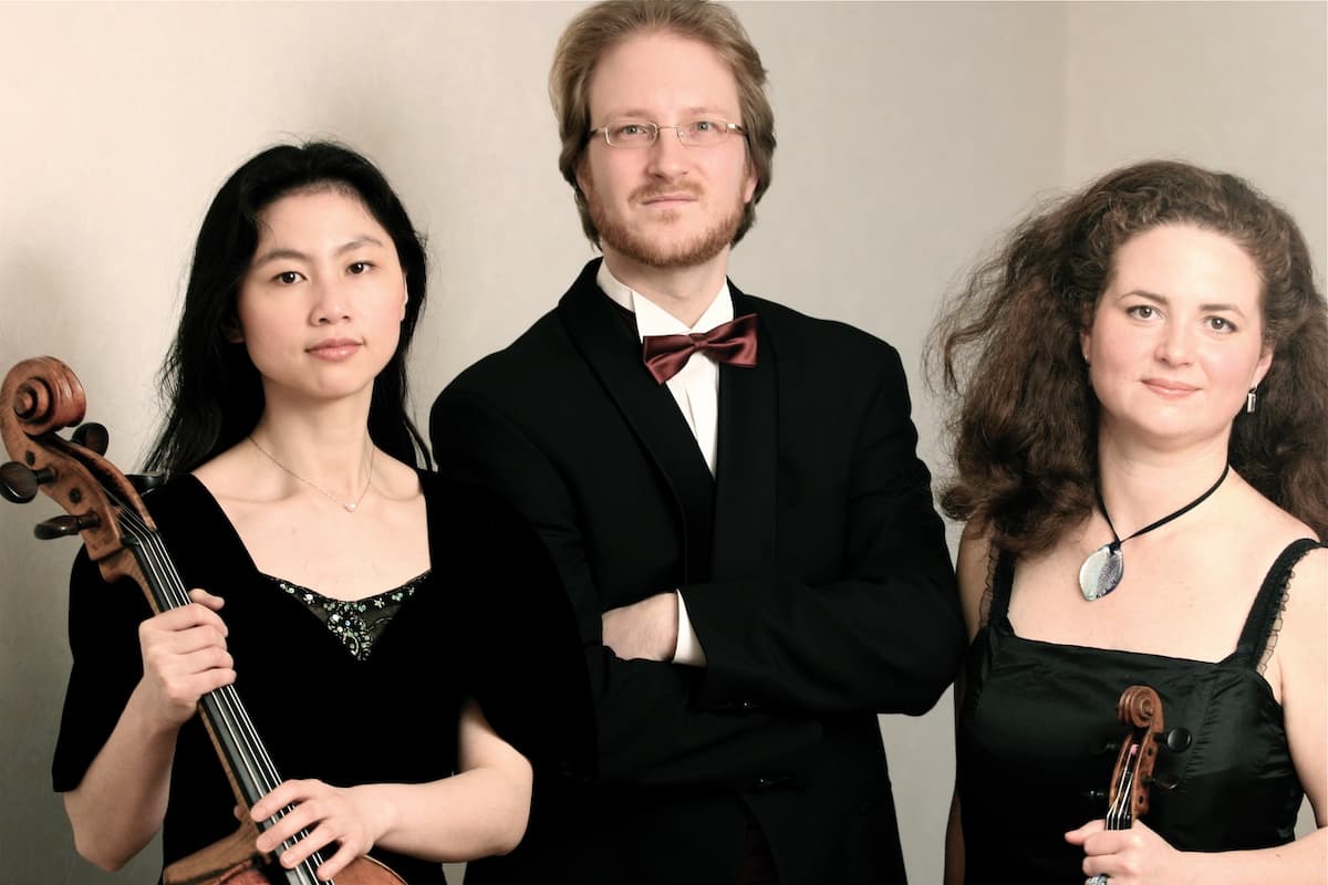 🌟  Erasmus Trio! 🌟 Uitgast: op 3 sep neemt je mee op een betoverende muzikale reis van barok tot hedendaagse composities. De tijd staat even stil in de melodieën + virtuositeit van dit trio. #Uitgast2023 #samenklankcultuurnatuur #NatuurparkLelystad #UitgastFestival #Erasmustrio