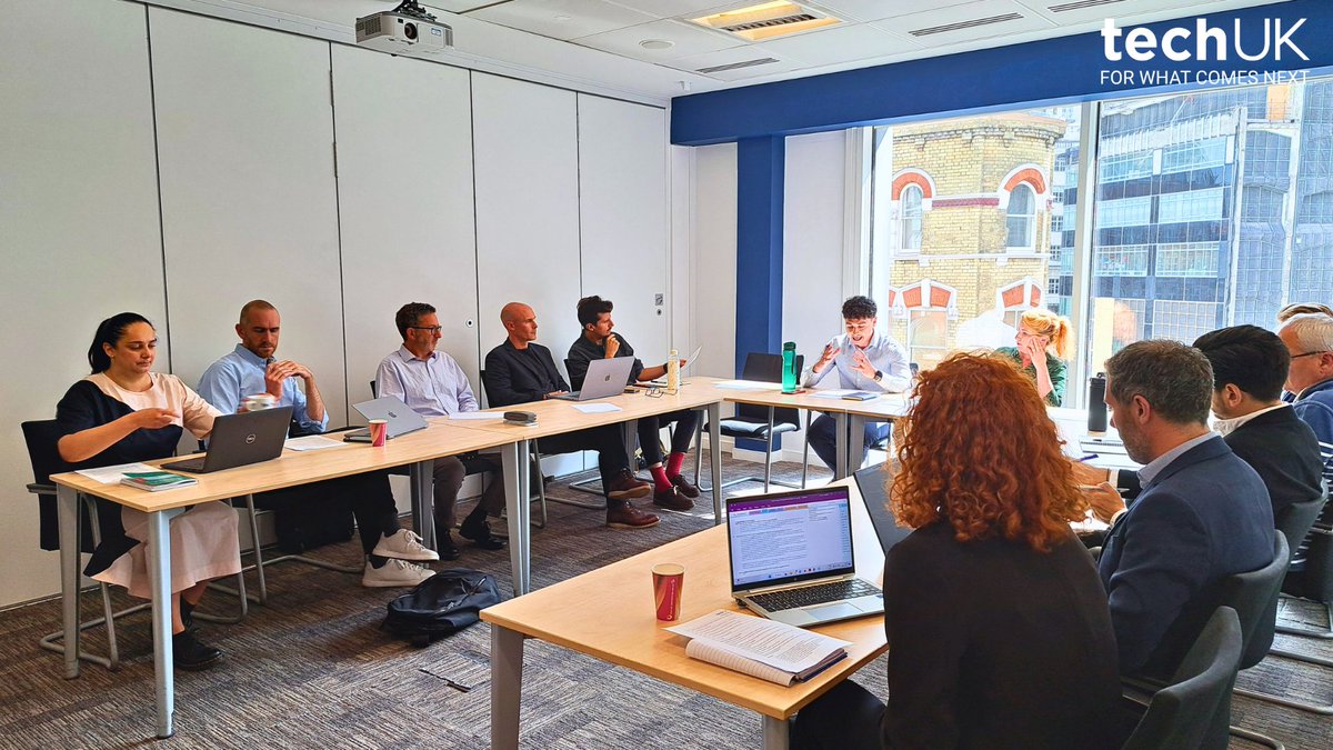 techUK's tweet photo. Delighted to welcome @LouHaigh to techUK for a roundtable on the #futureoftransport yesterday. We discussed how we can: 

🚀 Improve transport through #innovation
⚡ Accelerate progress to #netzero 
💪 Build a more #resilient sector https://t.co/ym9a0JcCOs