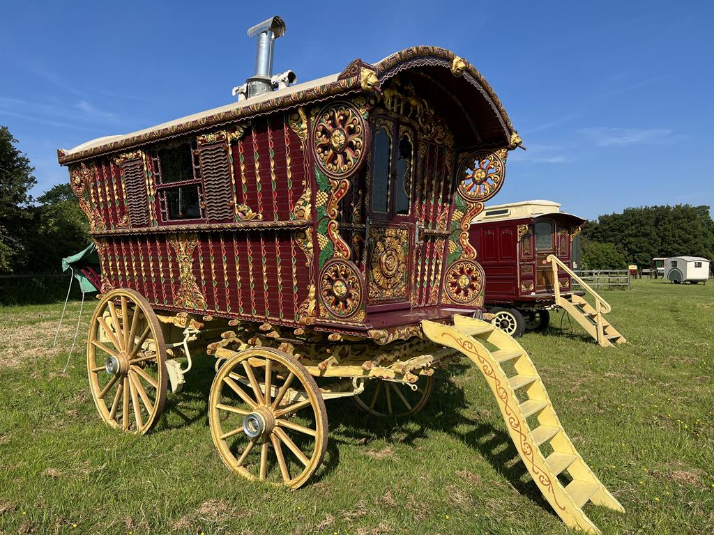 tsauction's tweet photo. Auction of The late Jimmy Lawes’s lifetime’s collection of Horse-Drawn Vehicles
LIVE &amp; ONLINE - Wed 26 July  10.30am
Catalogue - https://t.co/2cFg1losQl

#carriages #horsedrawn #carriagedriving #horsebrasses #carriagelamps #antiquetools #tack #RockingHorse #harness #carousel https://t.co/qgAU0ts3Ud