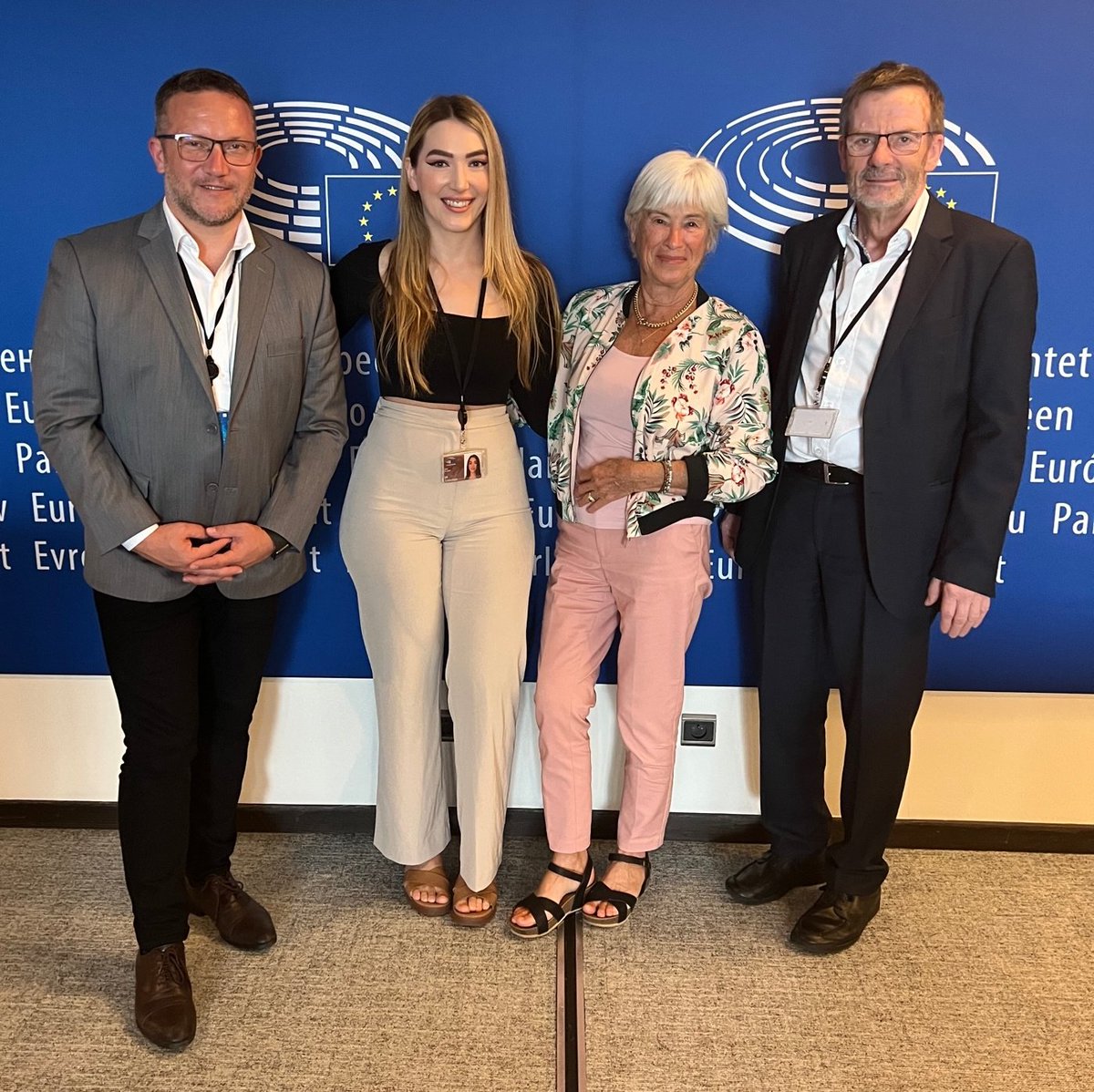 István Ujhelyi tweet media