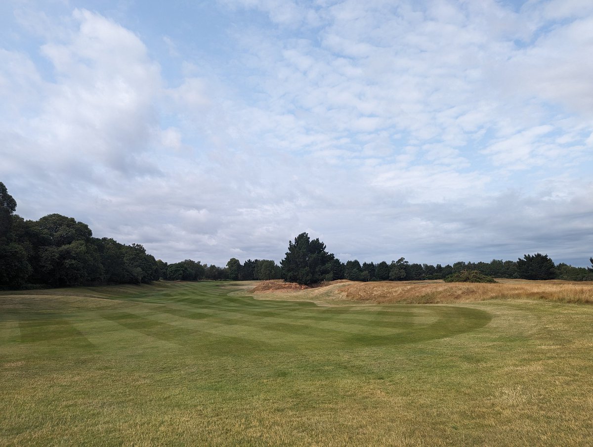 First out of the doors today.  Lovely time to play a great course at my own tempo. Done in 3.5hrs and played my best rounds in c10yrs. 
Thank you <a href="/sandmartinsgc/">Sand Martins G.C</a> for supurb conditioned course as always.