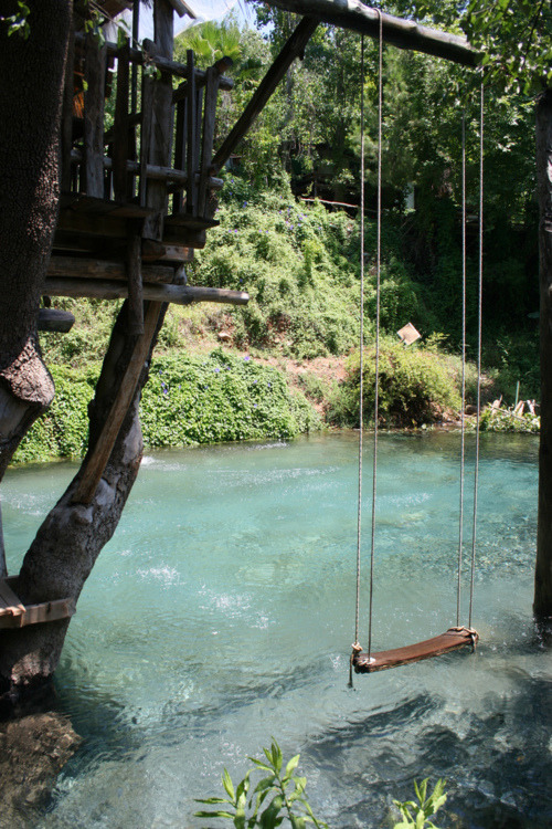 CpuSales's tweet photo. Water Swing, Dalyan, Turkey #WaterSwing #Dalyan #Turkey https://t.co/tQIYUkoKVG https://t.co/Luxpn9JBeH