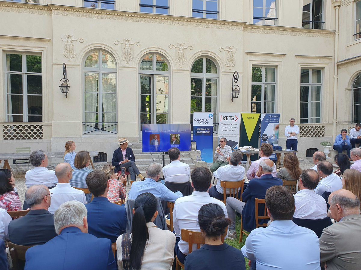 A closing treat at Quantonation Day yesterday hearing from #NobelPrize winner, Prof Alain Aspect, and BCG Partner, Antoine Gourevitch, on the brightness of our #quantumfuture.