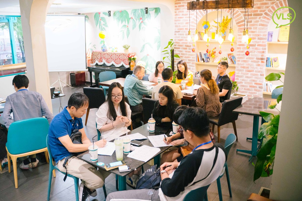 VLStudies's tweet photo. Vietnamese Club in HCMC | The 13th Meetup of Vietnamese Circle
📙Topic: Vietnamese Idioms with Body Parts
⏱Our next meet-up will be on July 30, 2023
▶ Follow our webpage to be updated about our Vietnamese language courses and events
#languageclub #vietnameselanguage https://t.co/8cJFUteoue