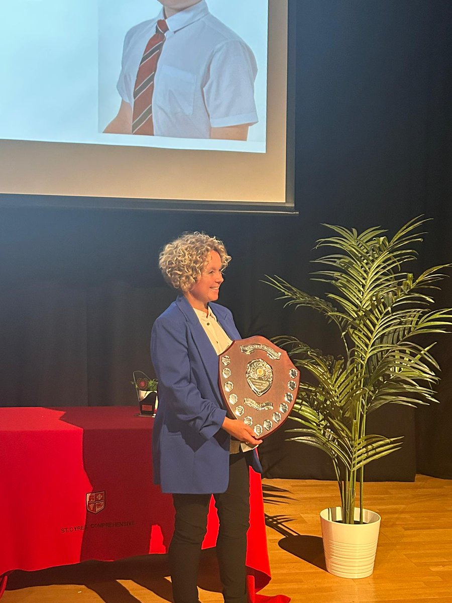 lizkemphoop's tweet photo. What a lovely evening with some amazingly talented pupils.  Congratulations to all who received an award. @CarleyE98096696 @ndeducation @StCyresSchool https://t.co/ZiTyvBVKFS