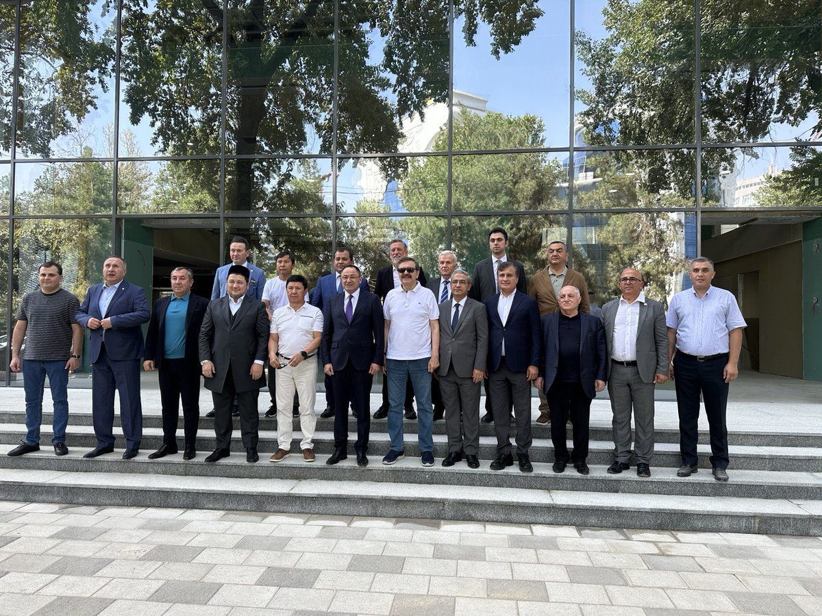 Turkic_States's tweet photo. #Taşkent’te gerçekleştirilen Türk Ticaret ve Sanayi Odaları Birliği’nin Toplantısına katılan heyetler program kapsamında, TOBB Ekonomi ve Teknoloji Üniversitesinin Taşkent’teki yeni binasına bir çalışma ziyaretinde bulunarak öğrencilerle bir araya geldiler.

Bilindiği üzere TOBB ETÜ Taşkent Şubesinin açılışı, TDT’nin önemli girişimlerinden biri olan Türk Ticaret ve Sanayi Odaları Birliği kapsamında geliştirilen ilişkilerin somut bir sonucu olarak gerçekleşmiştir.