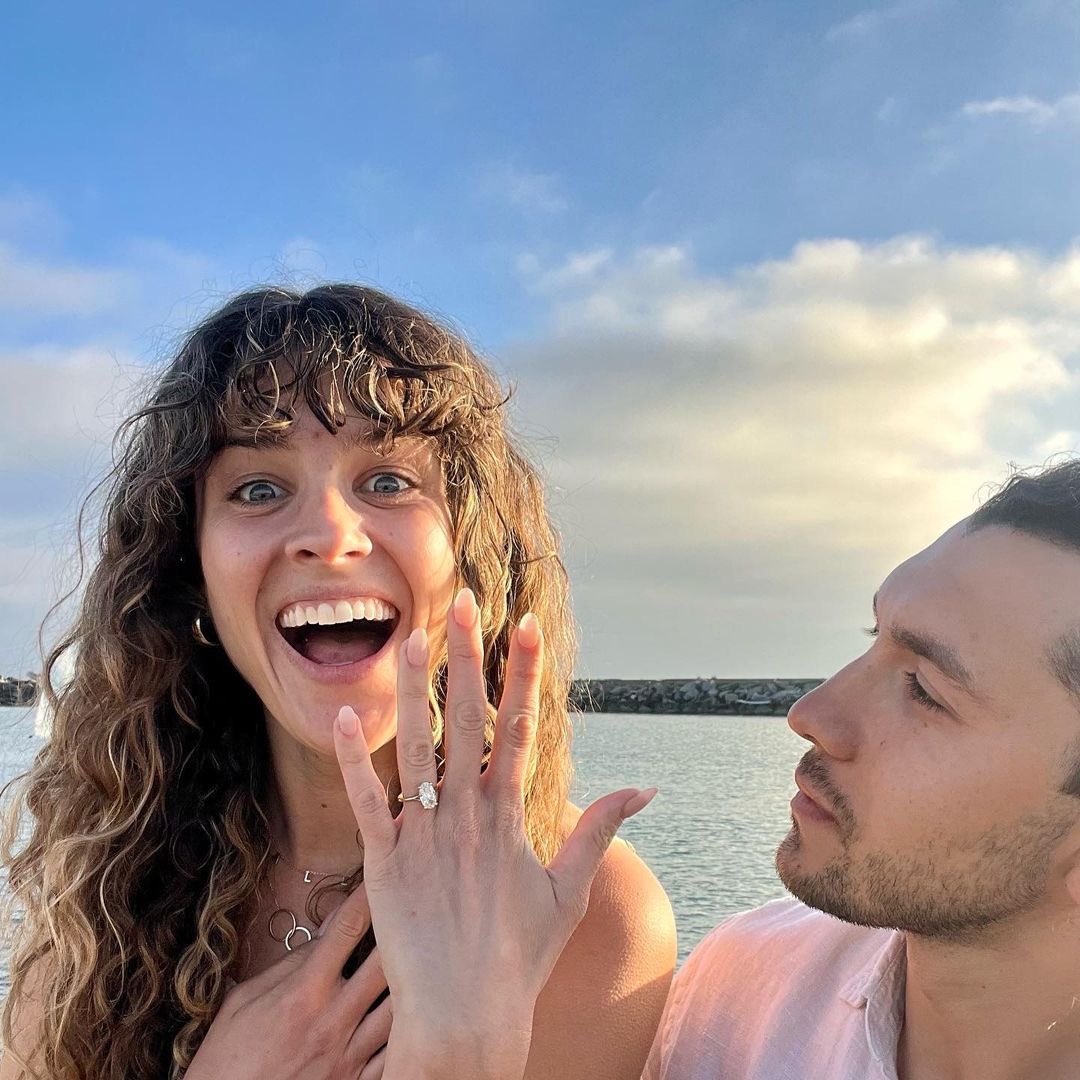 we’re engaged!!!